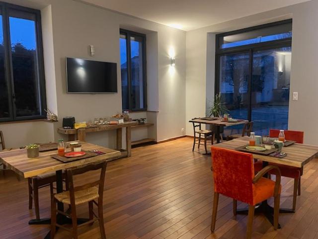 Le Moulin Chambres Hotes Montréal La Cluse エクステリア 写真