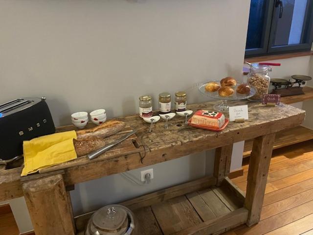 Le Moulin Chambres Hotes Montréal La Cluse エクステリア 写真